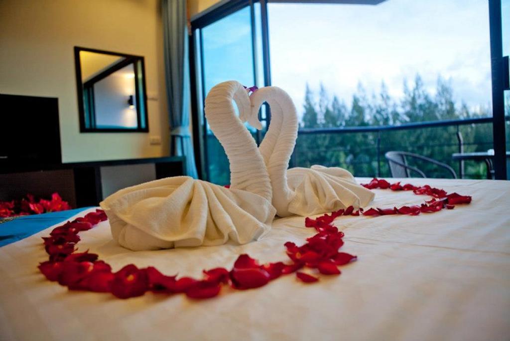 Kata Green Beach Hotel ภายนอก รูปภาพ