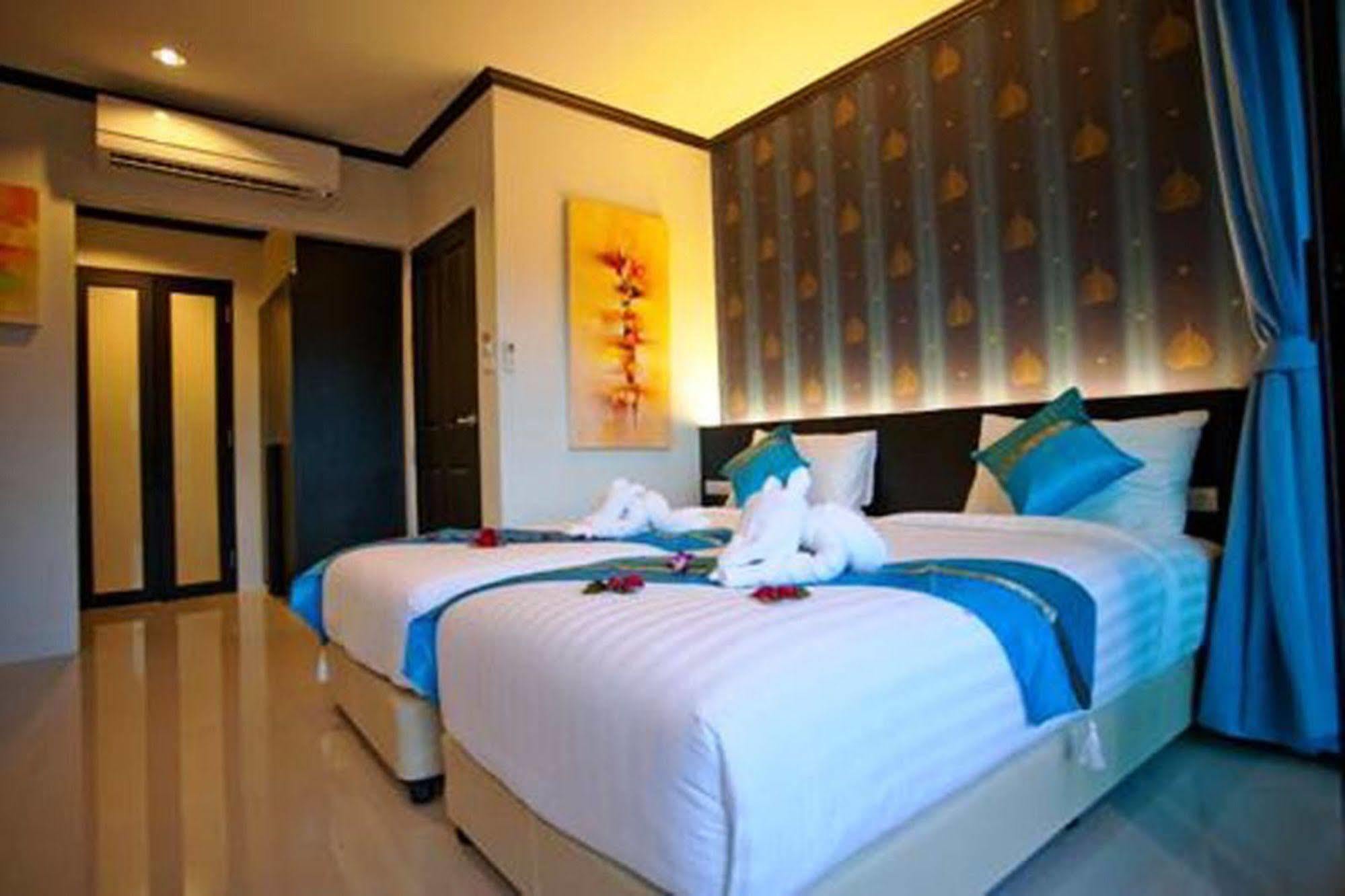 Kata Green Beach Hotel ภายนอก รูปภาพ