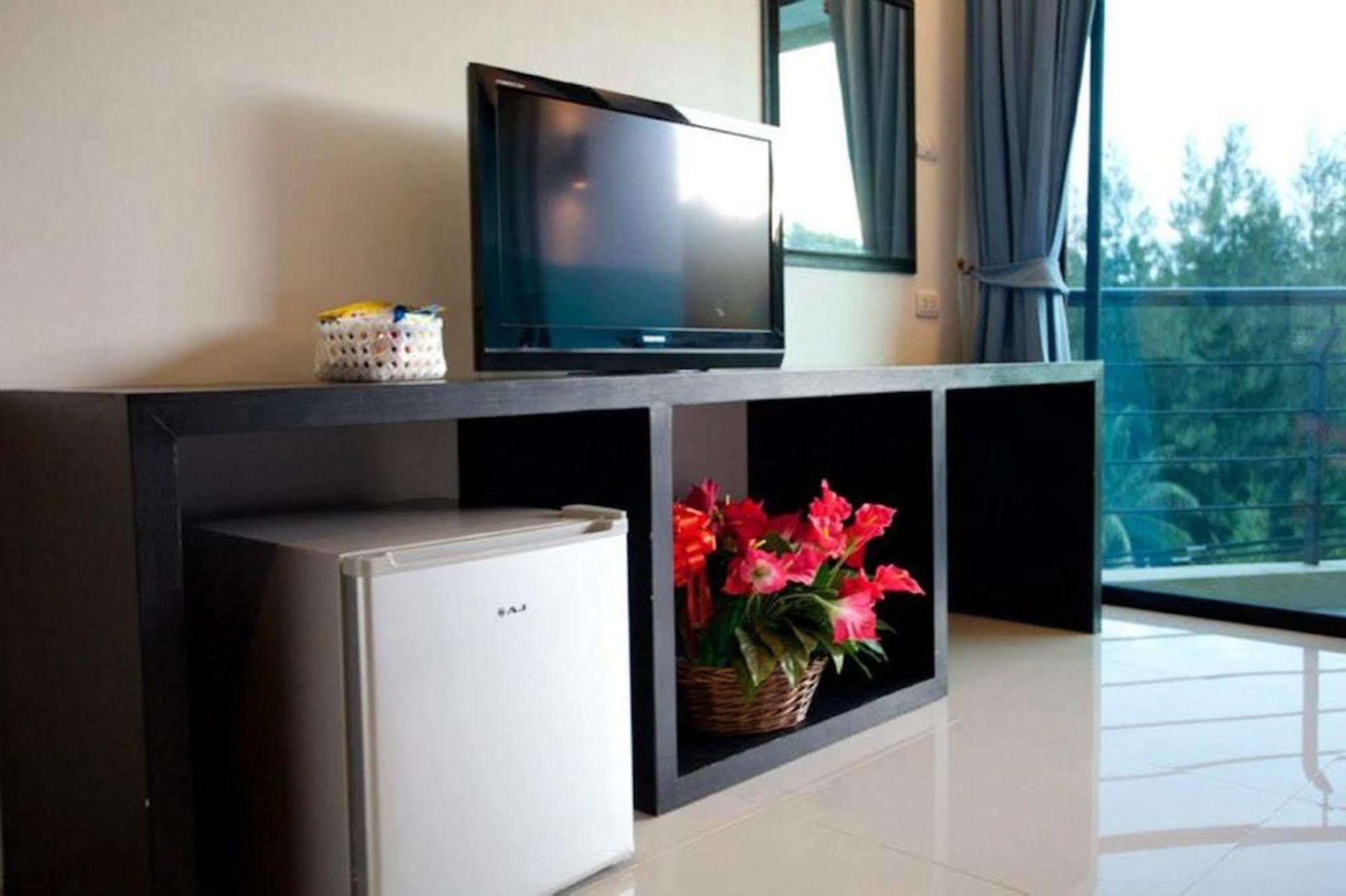 Kata Green Beach Hotel ภายนอก รูปภาพ